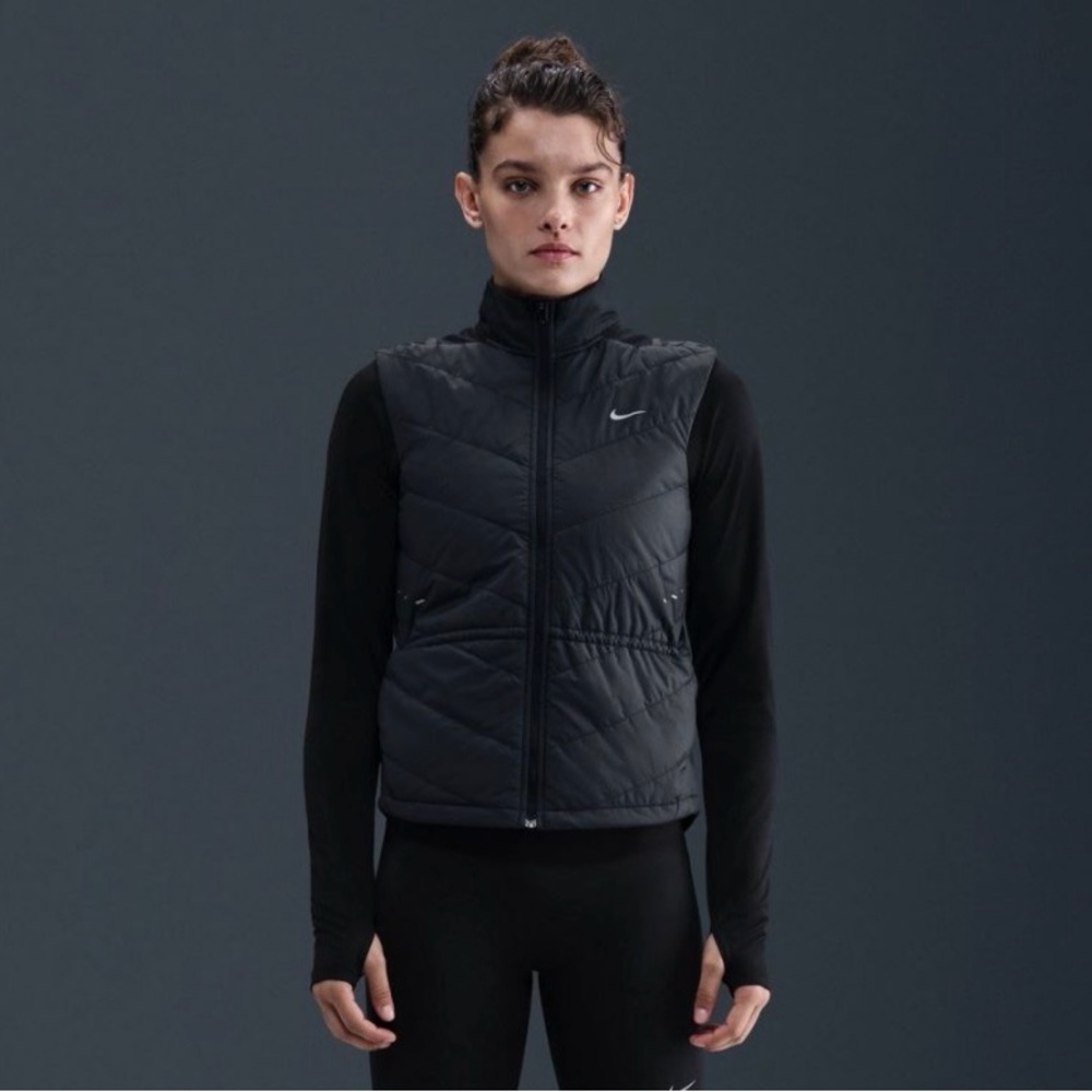 NWT Nike Women's Black Quilted Full Zip Running Vest Size XS Therma Fit Pockets
